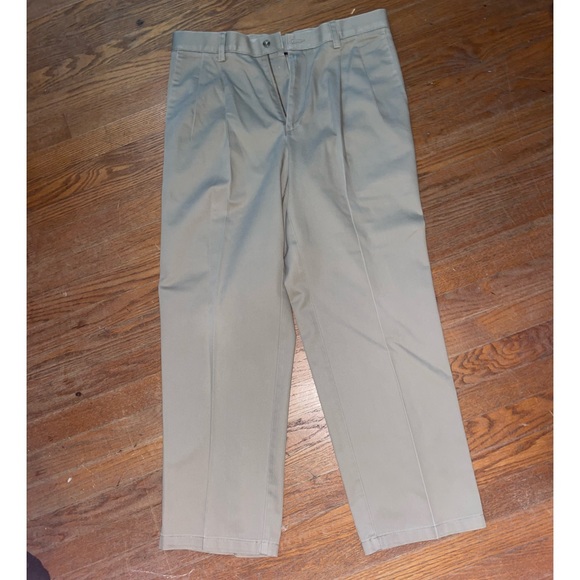 Dockers individual fit khaki pants. Waist 33 length 30 - Picture 1 of 6